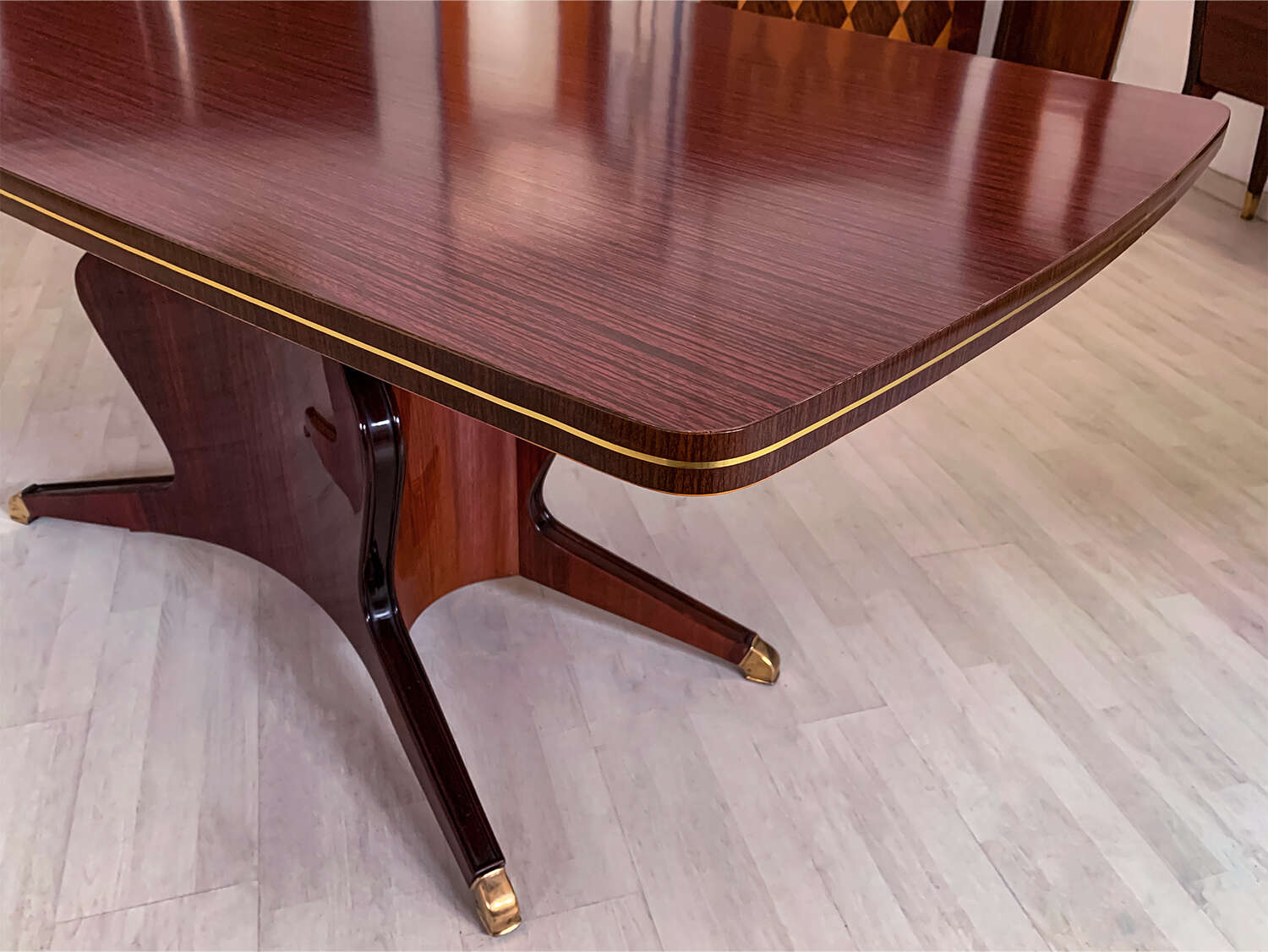 Tavolo da pranzo italiano disegnato da Osvaldo Borsani, 1950