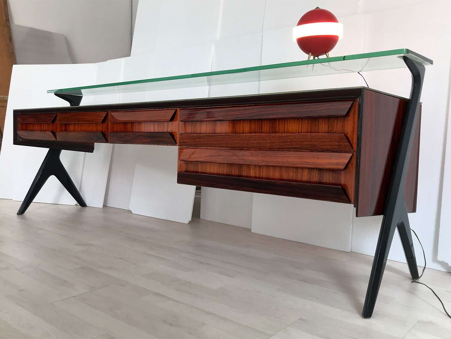 Cassettiera italiana di metà secolo disegnata da Vittorio e Plinio Dassi, 1950